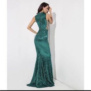 Green maxi formal dress